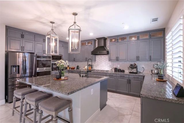 5184 Sammy Hagar, Fontana, CA 92336