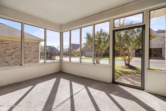 5943 Savannah Crossing, Southaven, MS 38672