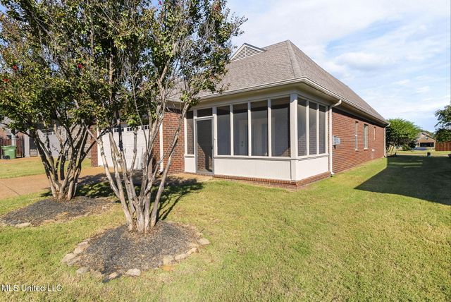 5943 Savannah Crossing, Southaven, MS 38672