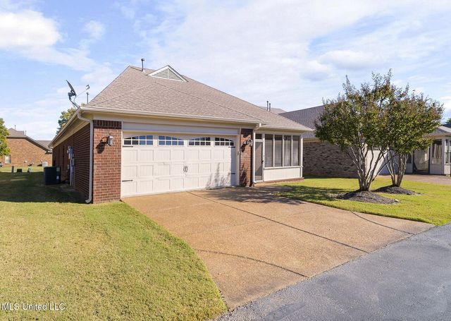 5943 Savannah Crossing, Southaven, MS 38672