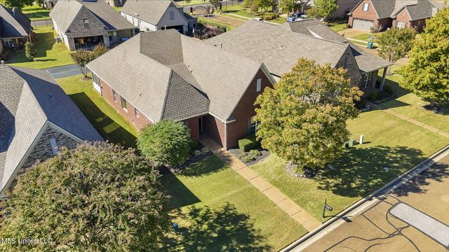 5943 Savannah Crossing, Southaven, MS 38672