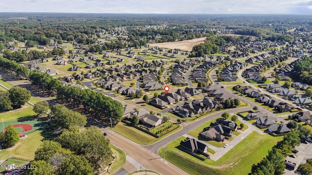 5943 Savannah Crossing, Southaven, MS 38672