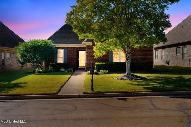 5943 Savannah Crossing, Southaven, MS 38672