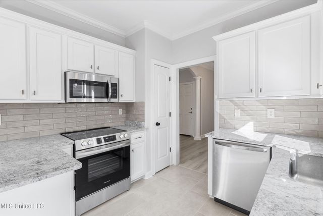 5943 Savannah Crossing, Southaven, MS 38672