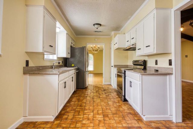 226 Terlingua Dr, Portland, TX 78374