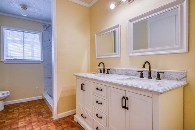 226 Terlingua Dr, Portland, TX 78374