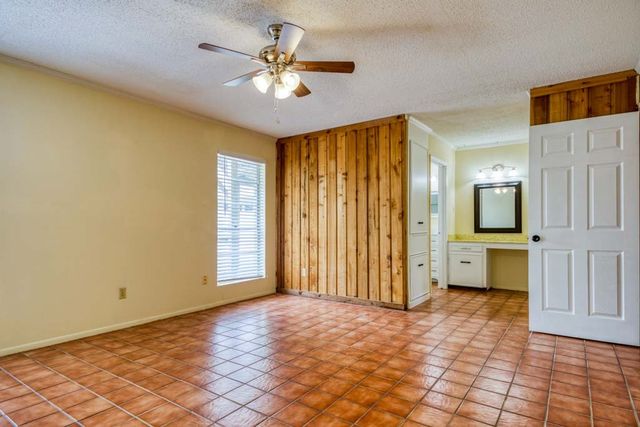 226 Terlingua Dr, Portland, TX 78374