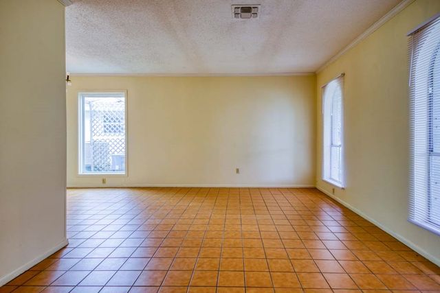 226 Terlingua Dr, Portland, TX 78374