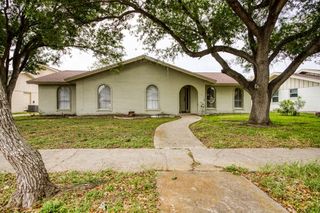 226 Terlingua Dr, Portland, TX 78374