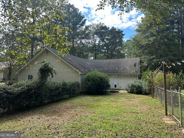 215 Old Plantation Trail NW, Milledgeville, GA 31061