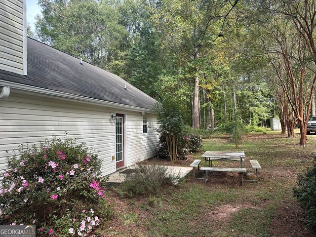 215 Old Plantation Trail NW, Milledgeville, GA 31061