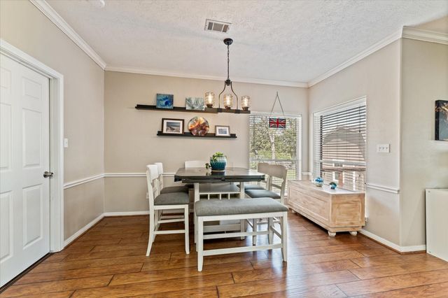 958 Lake View Drive, Montgomery, TX 77356