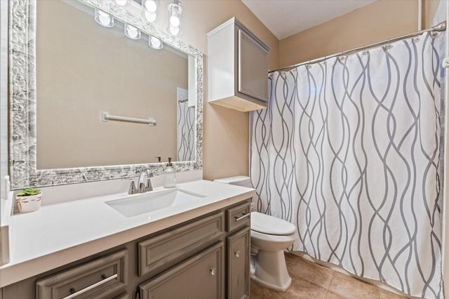 958 Lake View Drive, Montgomery, TX 77356