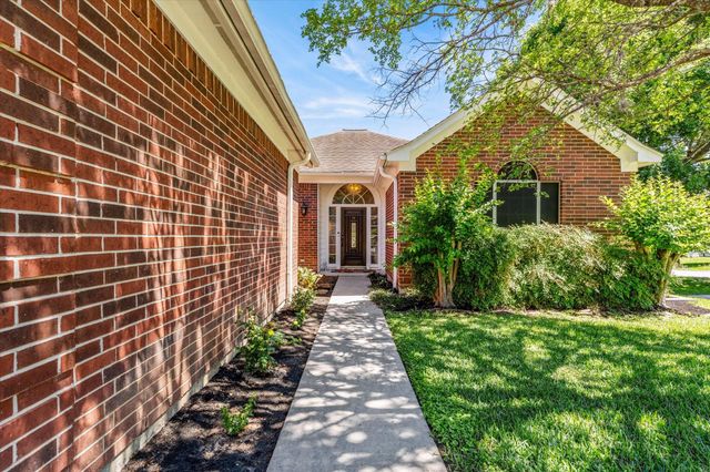 958 Lake View Drive, Montgomery, TX 77356