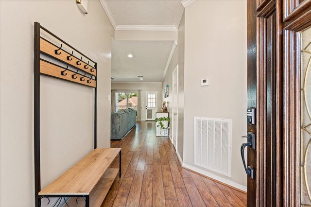 958 Lake View Drive, Montgomery, TX 77356