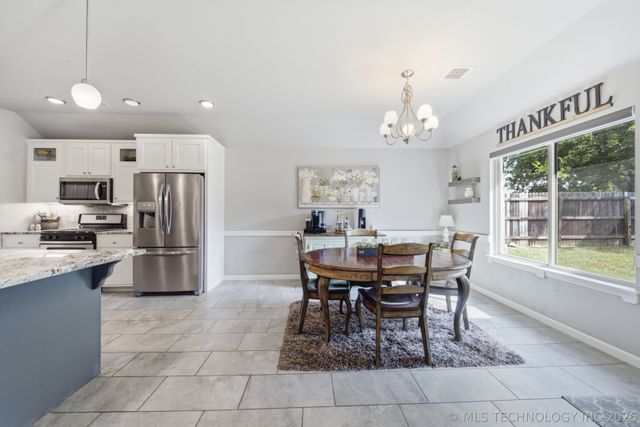 224 Williamsburg Street, Catoosa, OK 74015