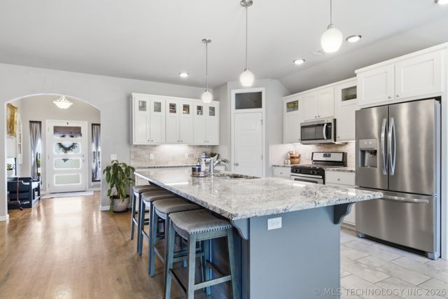 224 Williamsburg Street, Catoosa, OK 74015