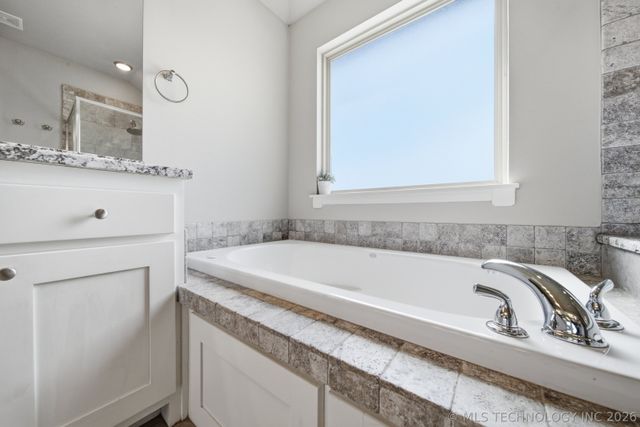 224 Williamsburg Street, Catoosa, OK 74015