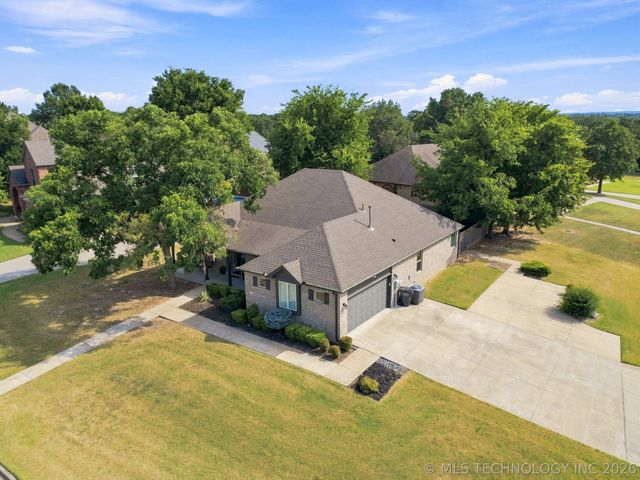 224 Williamsburg Street, Catoosa, OK 74015