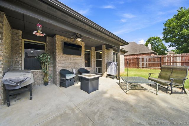 224 Williamsburg Street, Catoosa, OK 74015