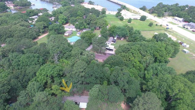 120 Blue Bird Loop, Gun Barrel City, TX 75156