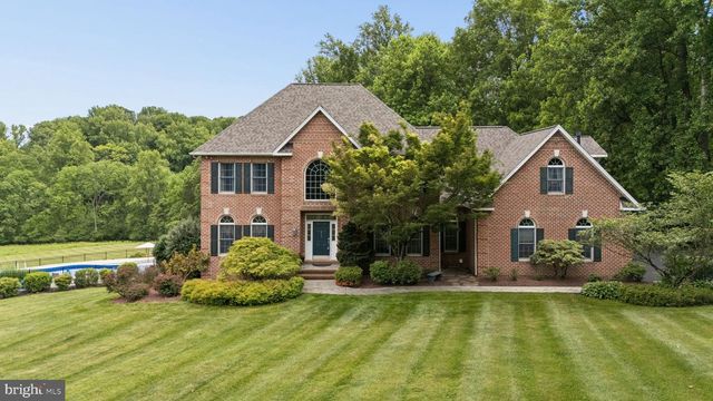 813 SAINT ANN DR, Street, MD 21154