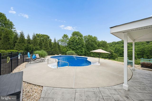 813 SAINT ANN DR, Street, MD 21154