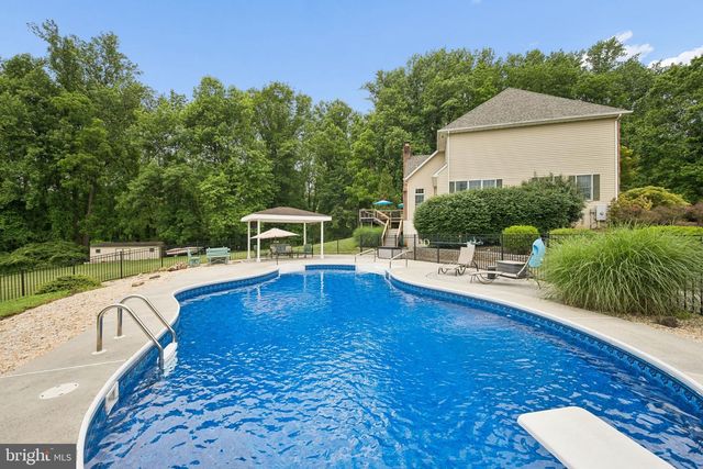813 SAINT ANN DR, Street, MD 21154