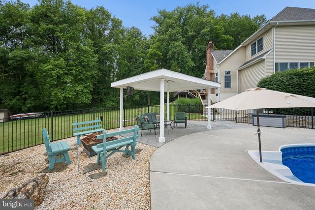 813 SAINT ANN DR, Street, MD 21154