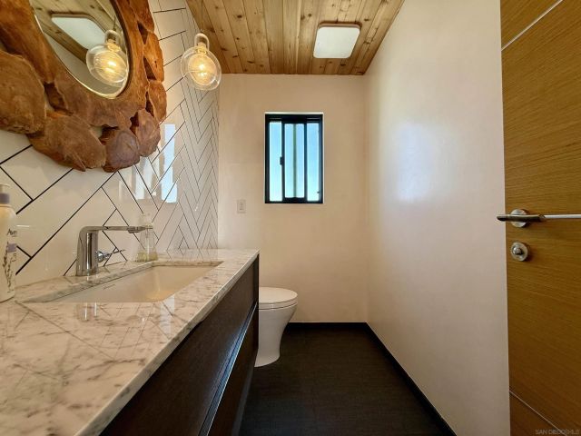 4221 Hill, San Diego, CA 92107