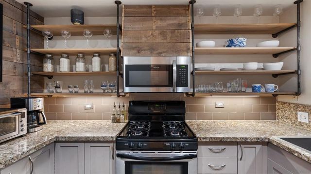 530 K Street 409, San Diego, CA 92101