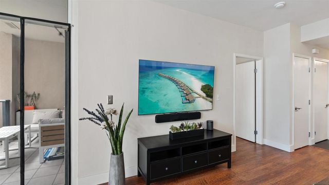 530 K Street 409, San Diego, CA 92101