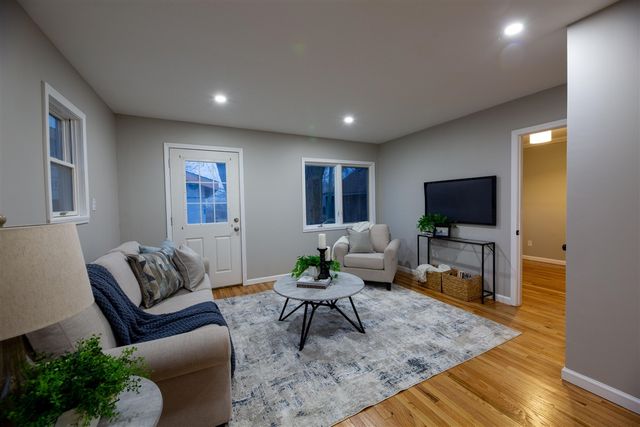 2679 Oxford Road, Berkley, MI 48072