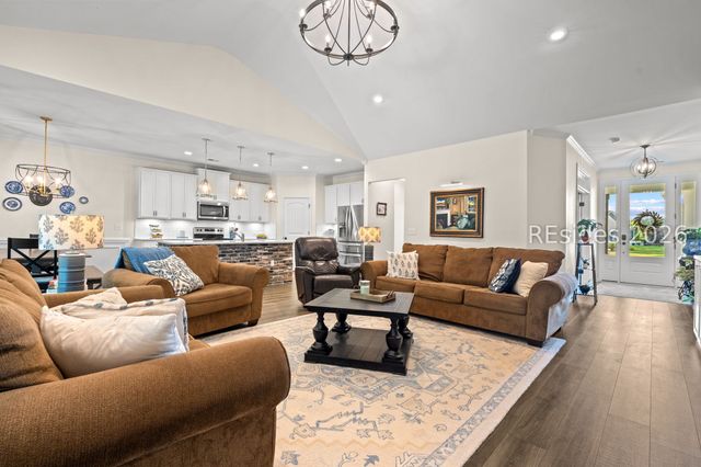 1039 Osprey Lake Cir, Hardeeville, SC 29927