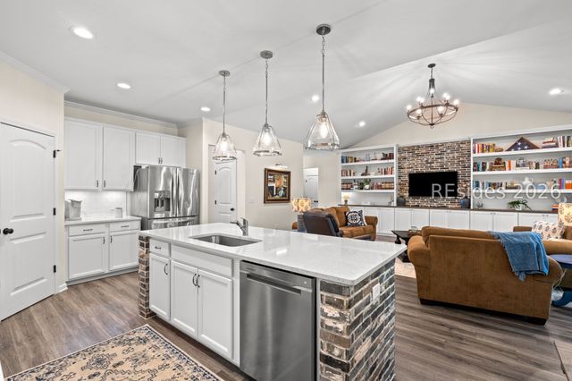 1039 Osprey Lake Cir, Hardeeville, SC 29927