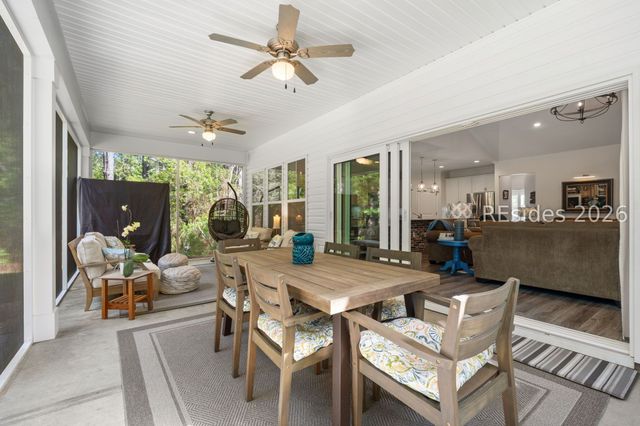 1039 Osprey Lake Cir, Hardeeville, SC 29927