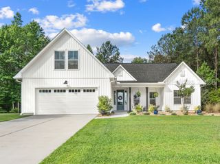 1039 Osprey Lake Cir, Hardeeville, SC 29927