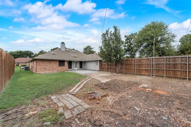 208 Timber Ridge Drive, Murphy, TX 75094