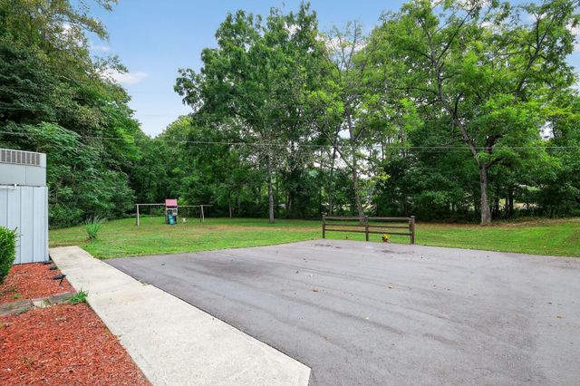 3119 Tyree Springs Rd, Hendersonville, TN 37075