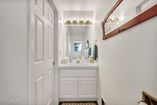 1179 Cottonwood Street APT 15, Gardnerville, NV 89410