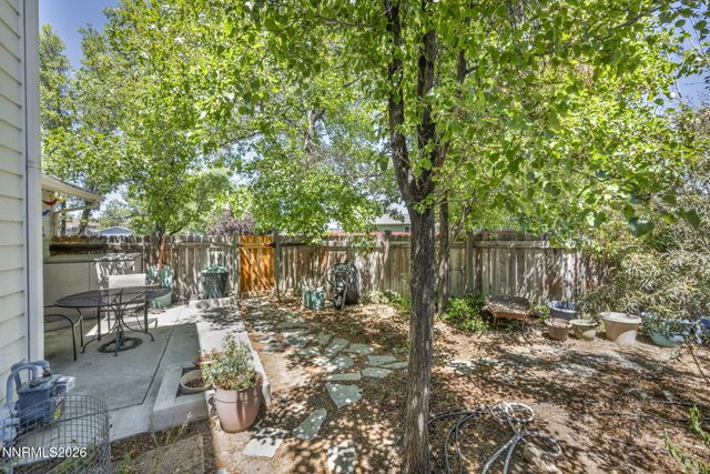 1179 Cottonwood Street APT 15, Gardnerville, NV 89410