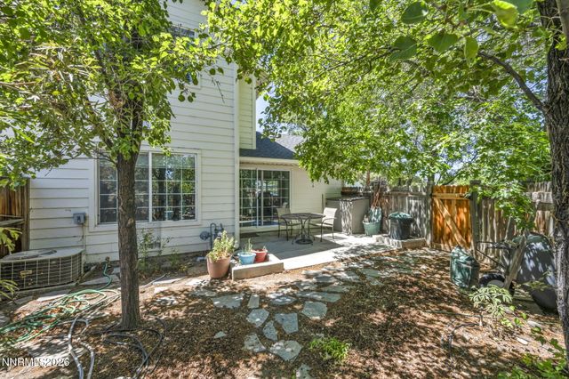 1179 Cottonwood Street APT 15, Gardnerville, NV 89410