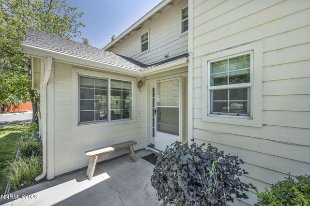 1179 Cottonwood Street APT 15, Gardnerville, NV 89410