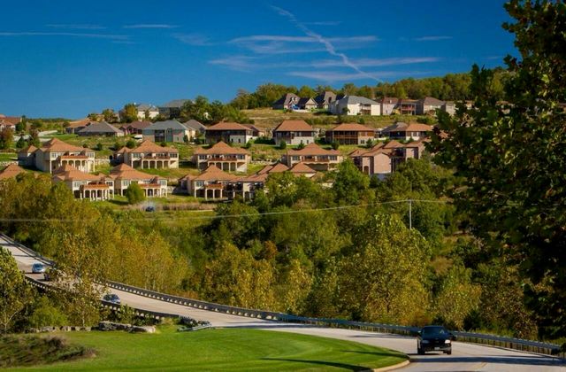 138 Stoney Pointe Drive, Hollister, MO 65672