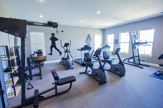 138 Stoney Pointe Drive, Hollister, MO 65672