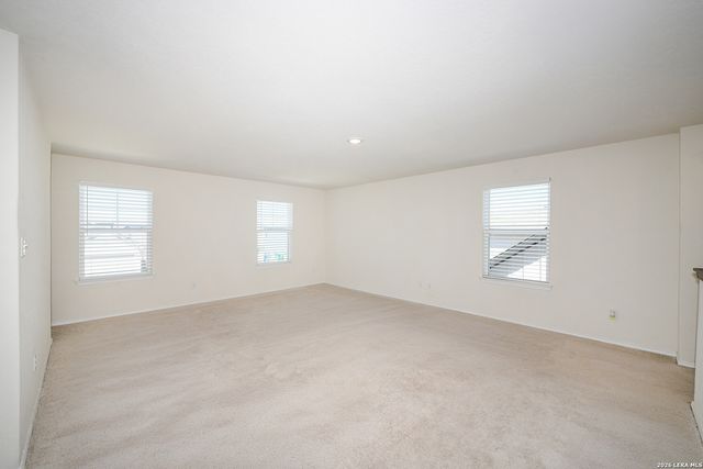 809 Beacon Heights, Seguin, TX 78155