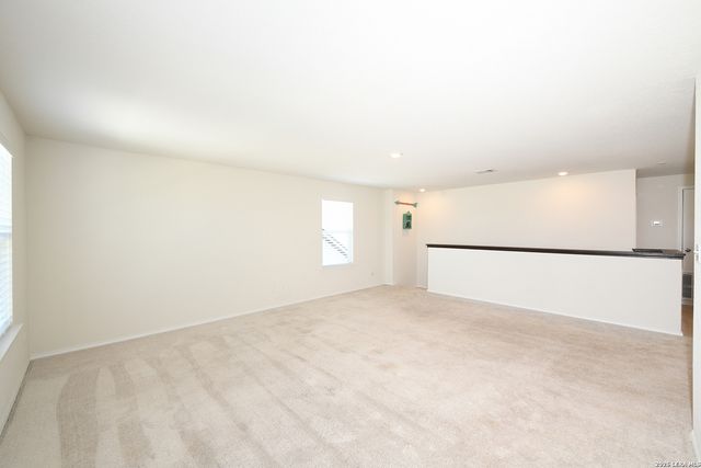 809 Beacon Heights, Seguin, TX 78155