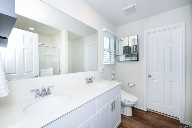 809 Beacon Heights, Seguin, TX 78155