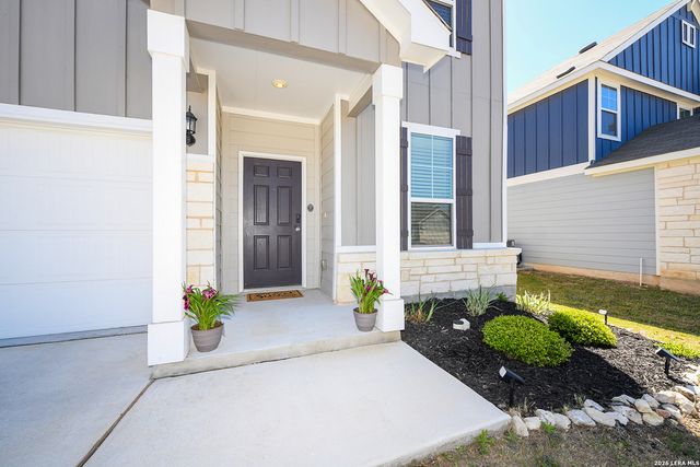 809 Beacon Heights, Seguin, TX 78155