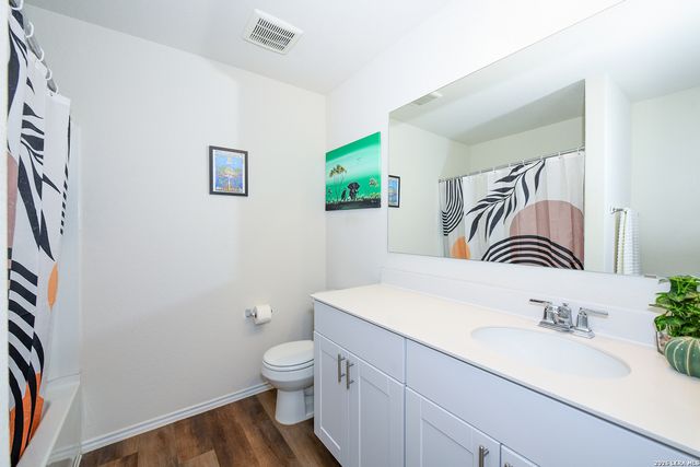 809 Beacon Heights, Seguin, TX 78155